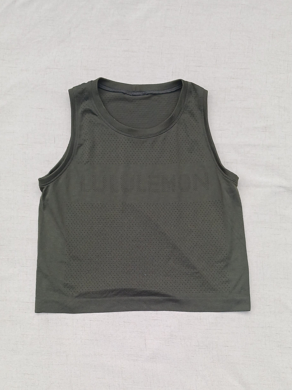 lululemon athletica Women’s Olive Green Sleeveless Mesh Tank